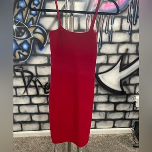 Red bodycon mini dress 💃🏾